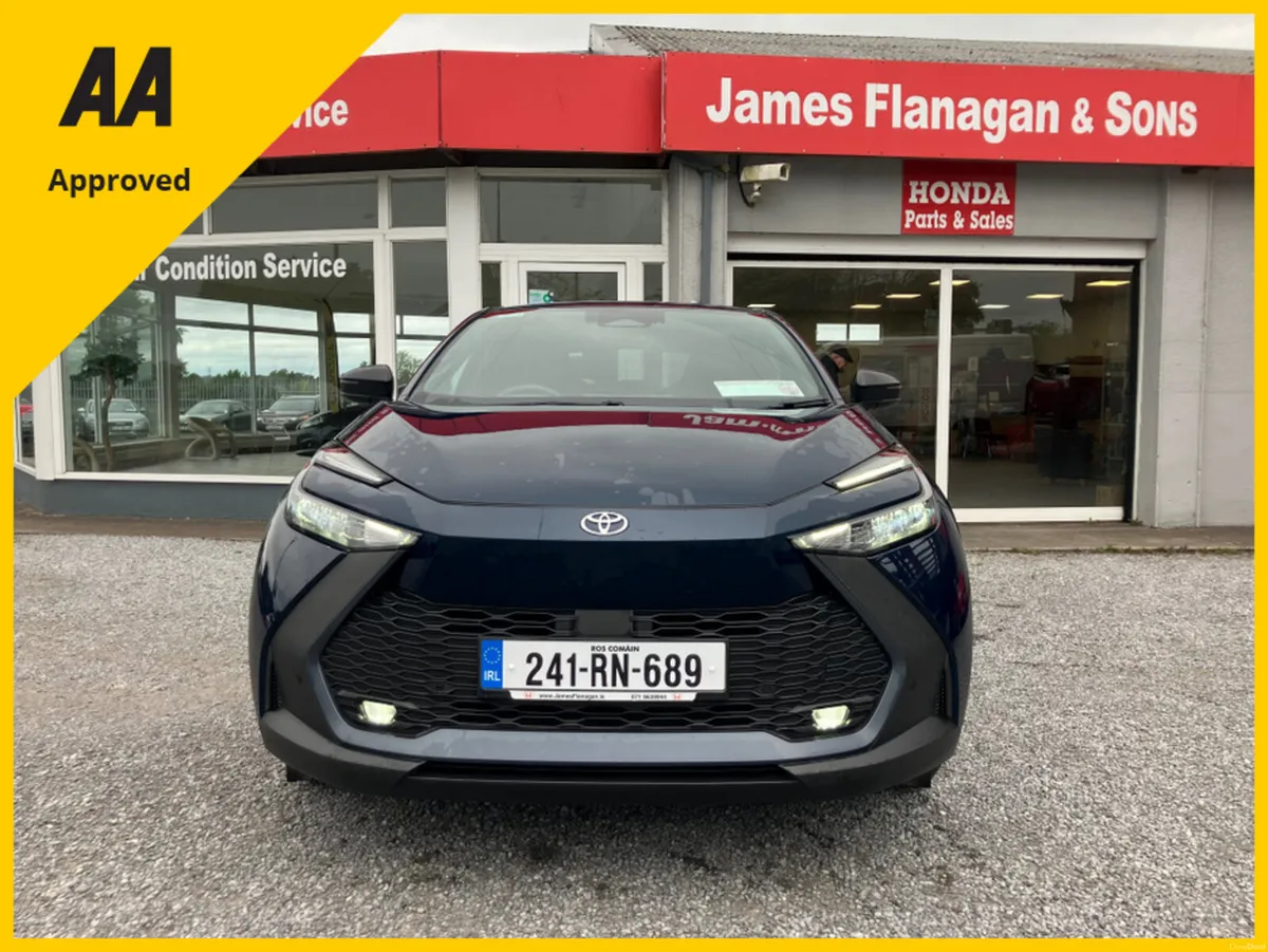 Toyota C-HR HEV SPORT - Image 2