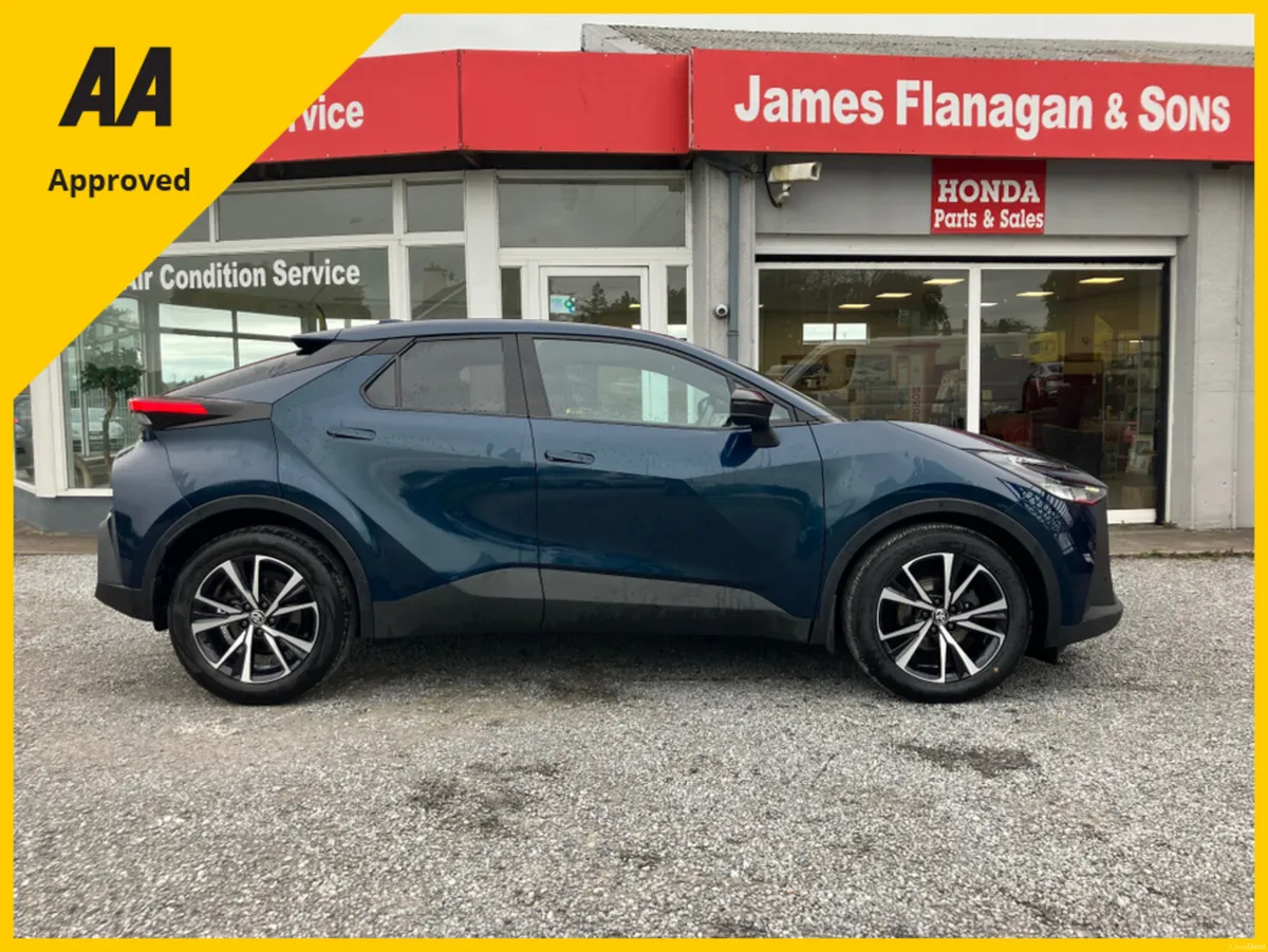 Toyota C-HR HEV SPORT - Image 3