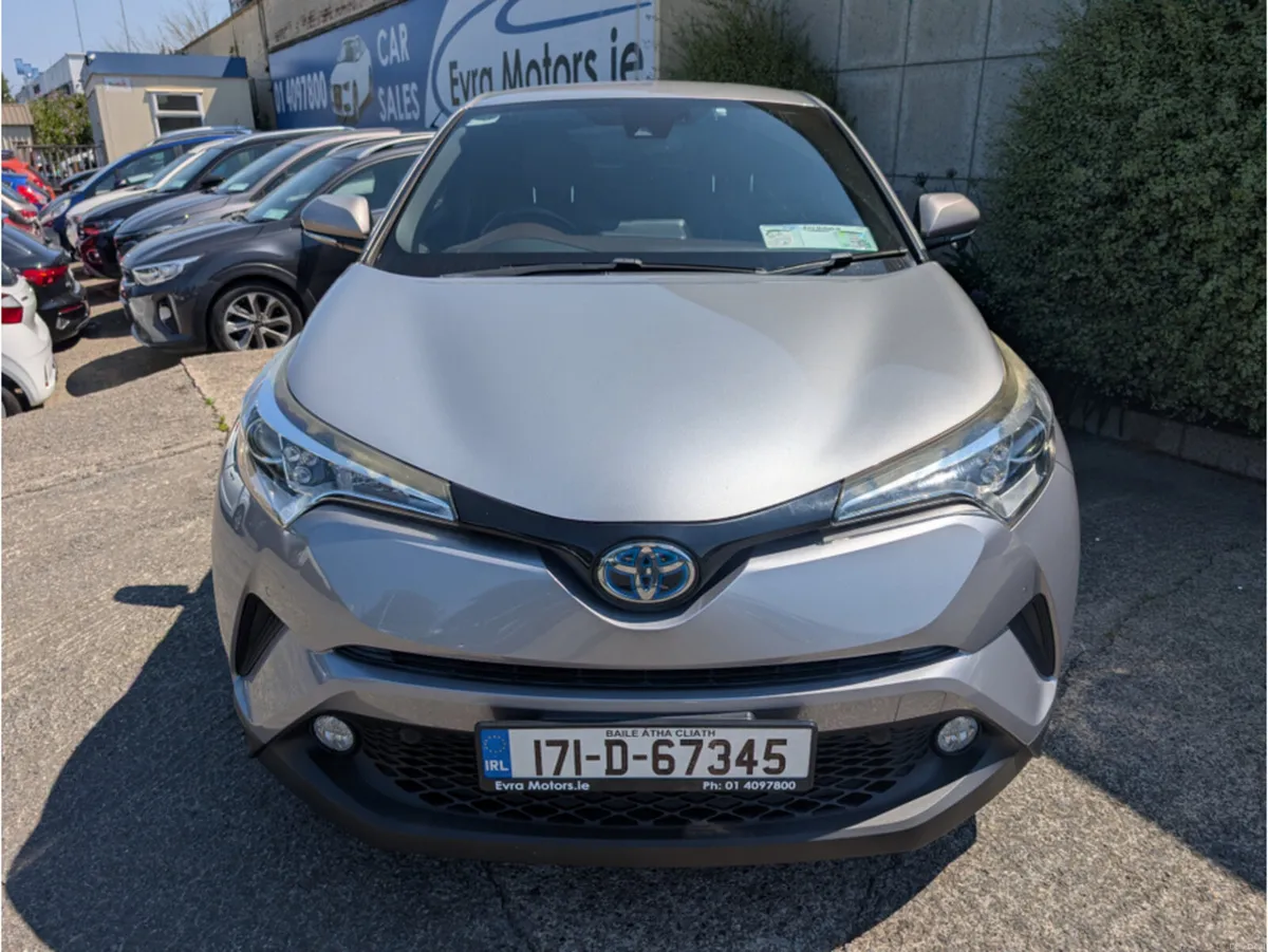 Toyota C-HR HYBRID AUTOMATIC 1.8 PETROL //HALF LEA - Image 2