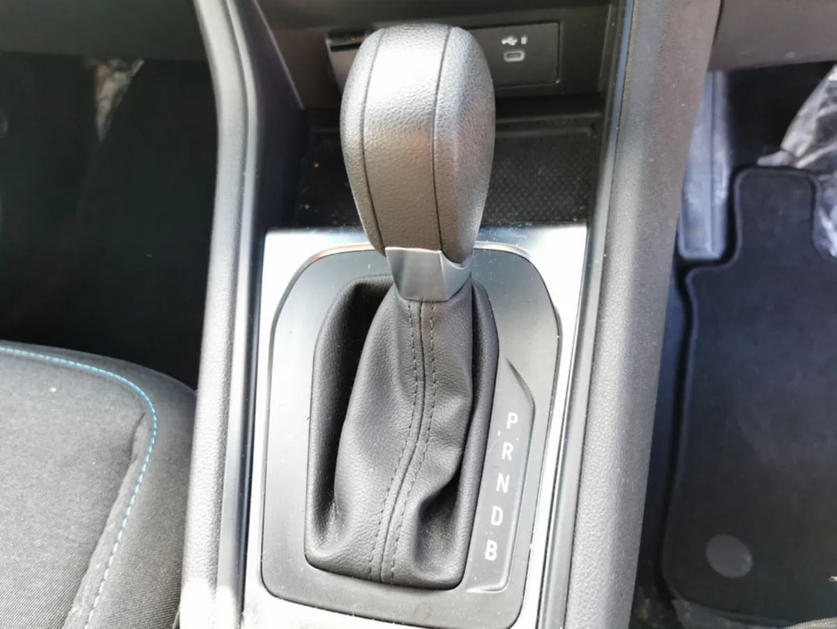 Renault Captur EVOLUTION E-TECH HYBRID ////  AUTOM - Image 6