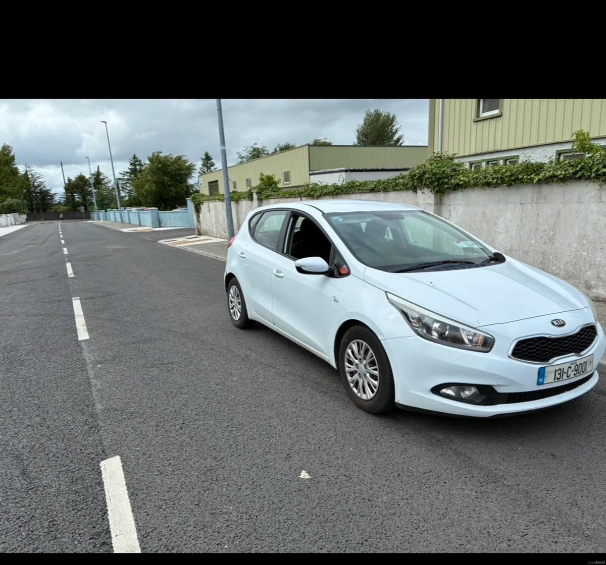 2013 Kia car no nct or tax on it - Image 2