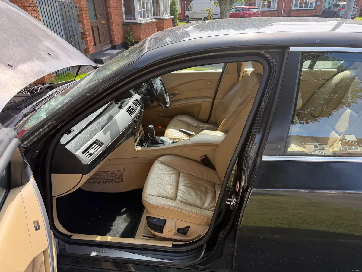 BMW 5-Series 2004 - Image 3