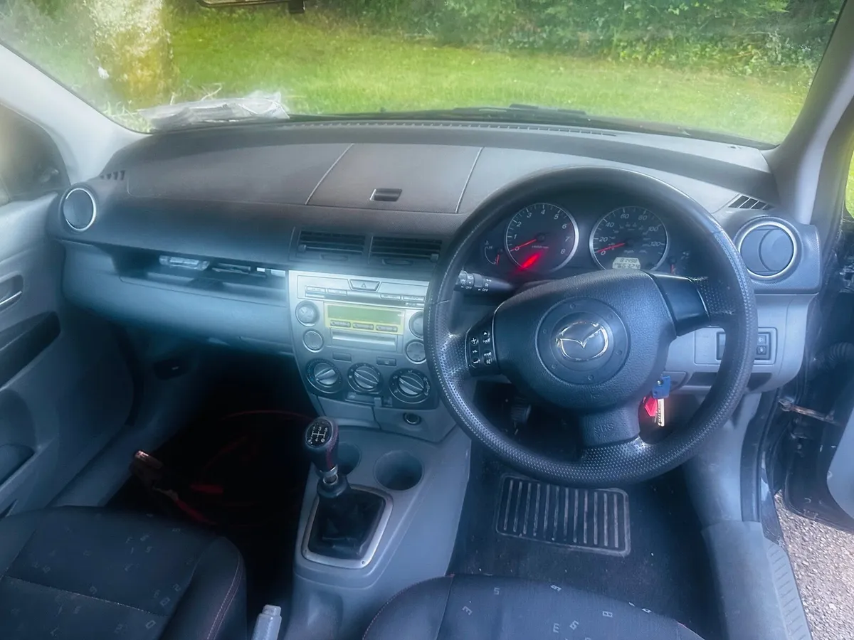 Mazda Mazda2 2003 - Image 3
