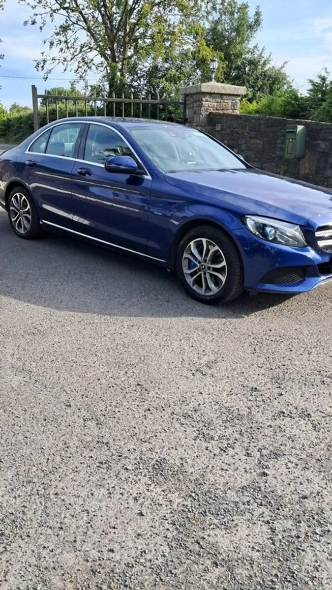 2018 Mercedes-benz C-class - Image 2