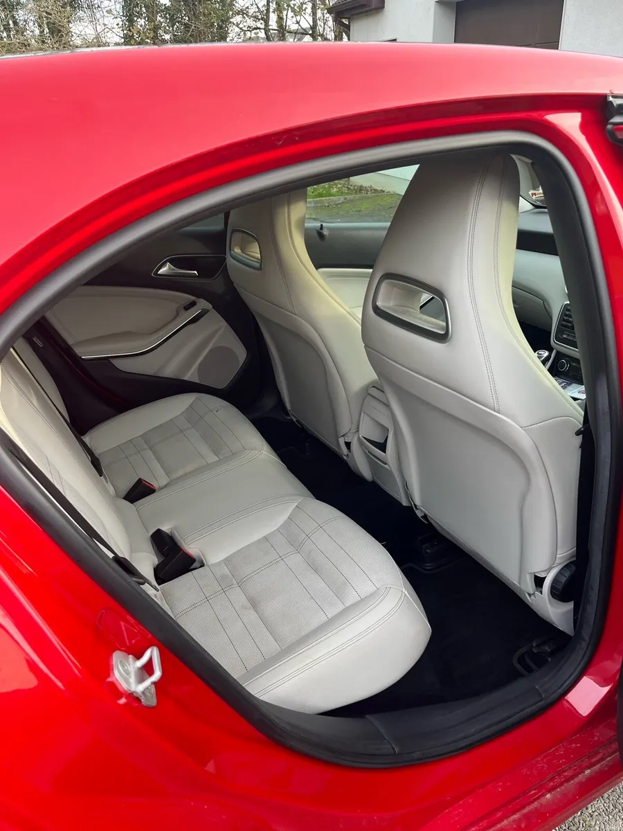 Car - Image 5