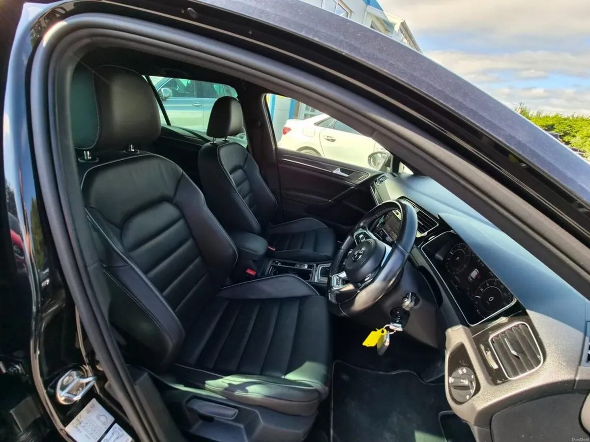 Volkswagen Golf 2.0 TDI GTD 184PS 5DR Auto - Image 3