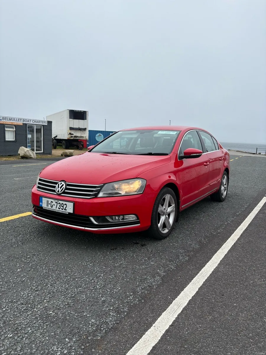 2011 Volkswagen passr 2.0 - Image 2