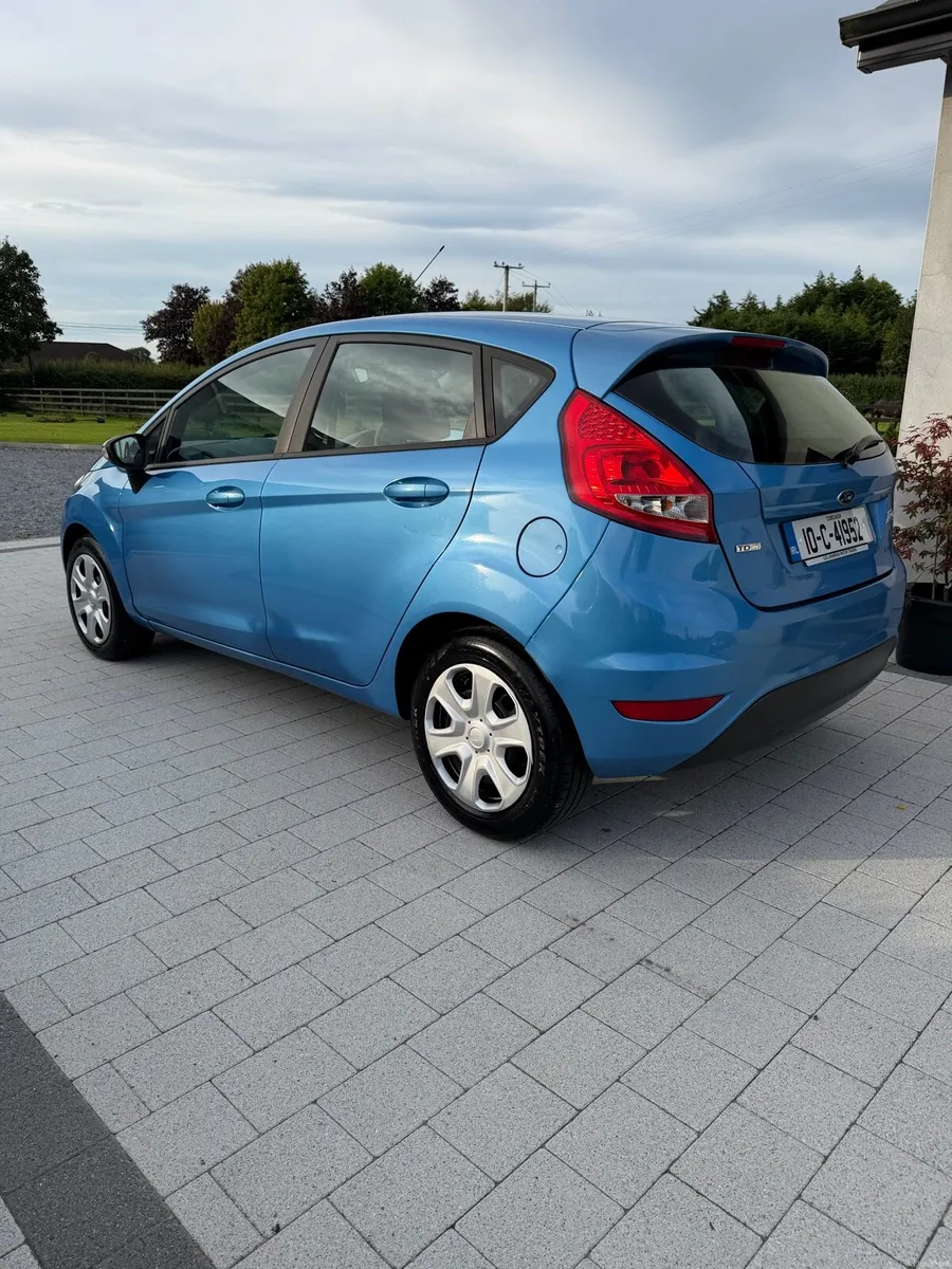 Ford Fiesta 1.4D 2010 - Image 3