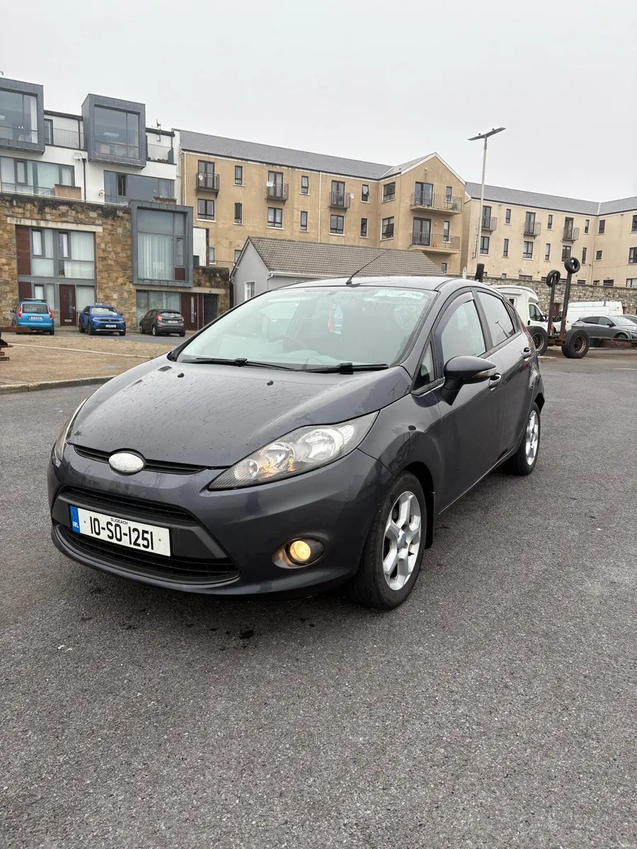 2010 ford fiesta - Image 1