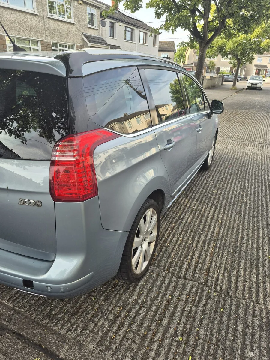 Peugeot 5008 1.6D - Image 4