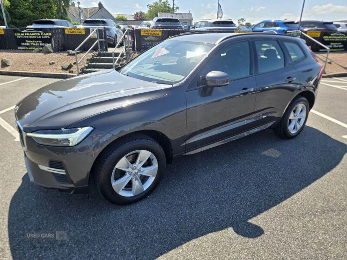 Volvo XC60 Momentum - Image 2