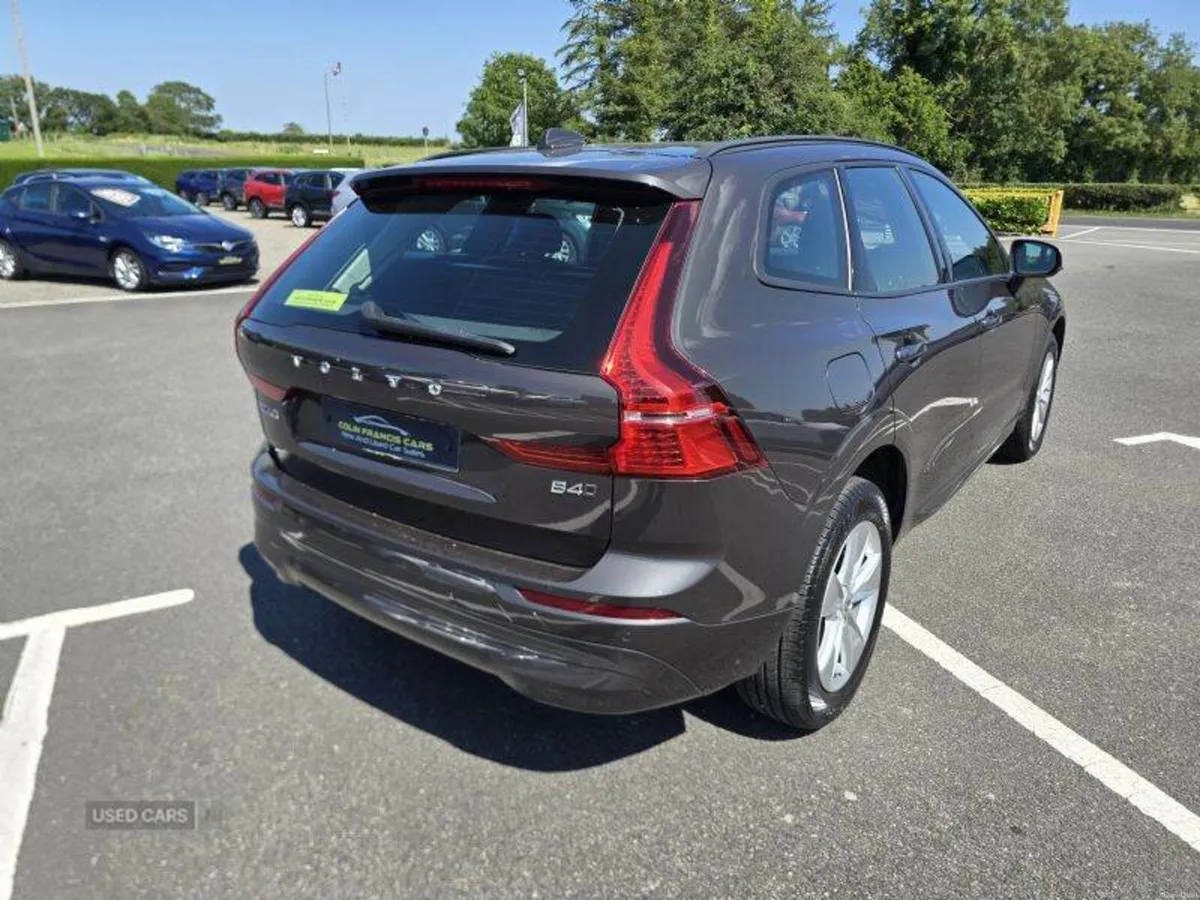Volvo XC60 Momentum - Image 4