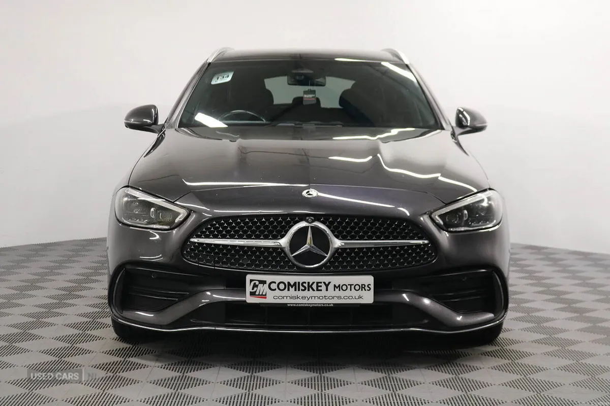 Mercedes-Benz C-Class C300e AMG Line - Image 2