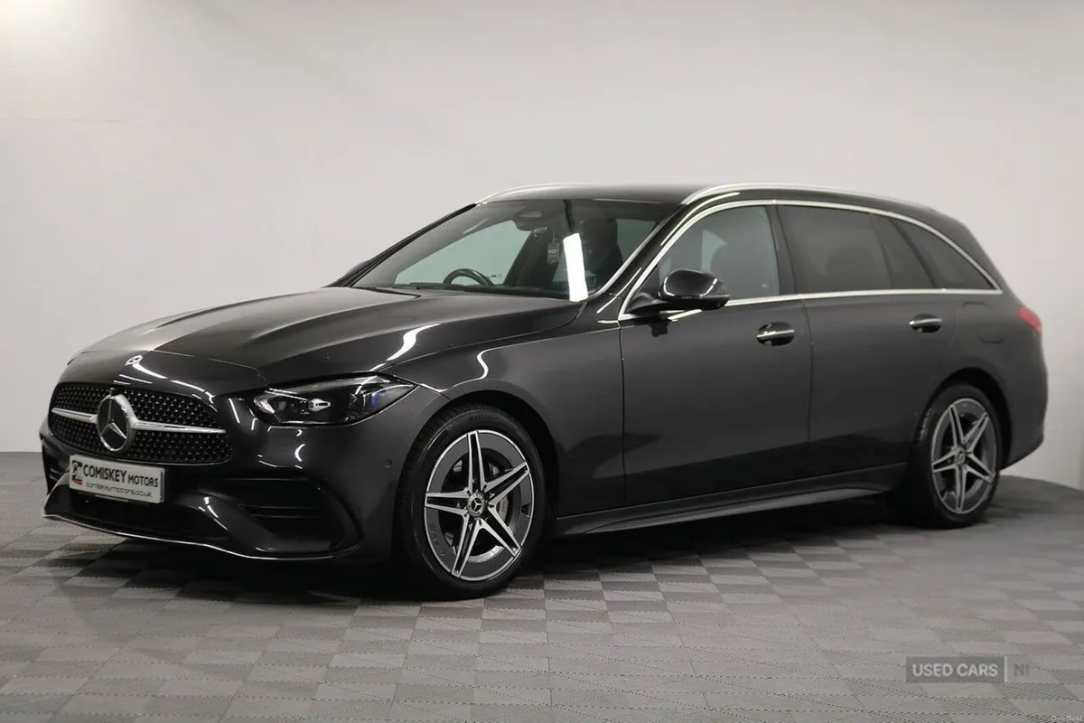 Mercedes-Benz C-Class C300e AMG Line - Image 3