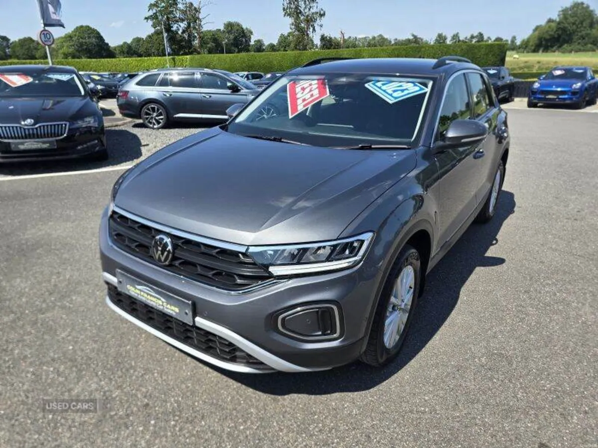 Volkswagen T-Roc Life - Image 1