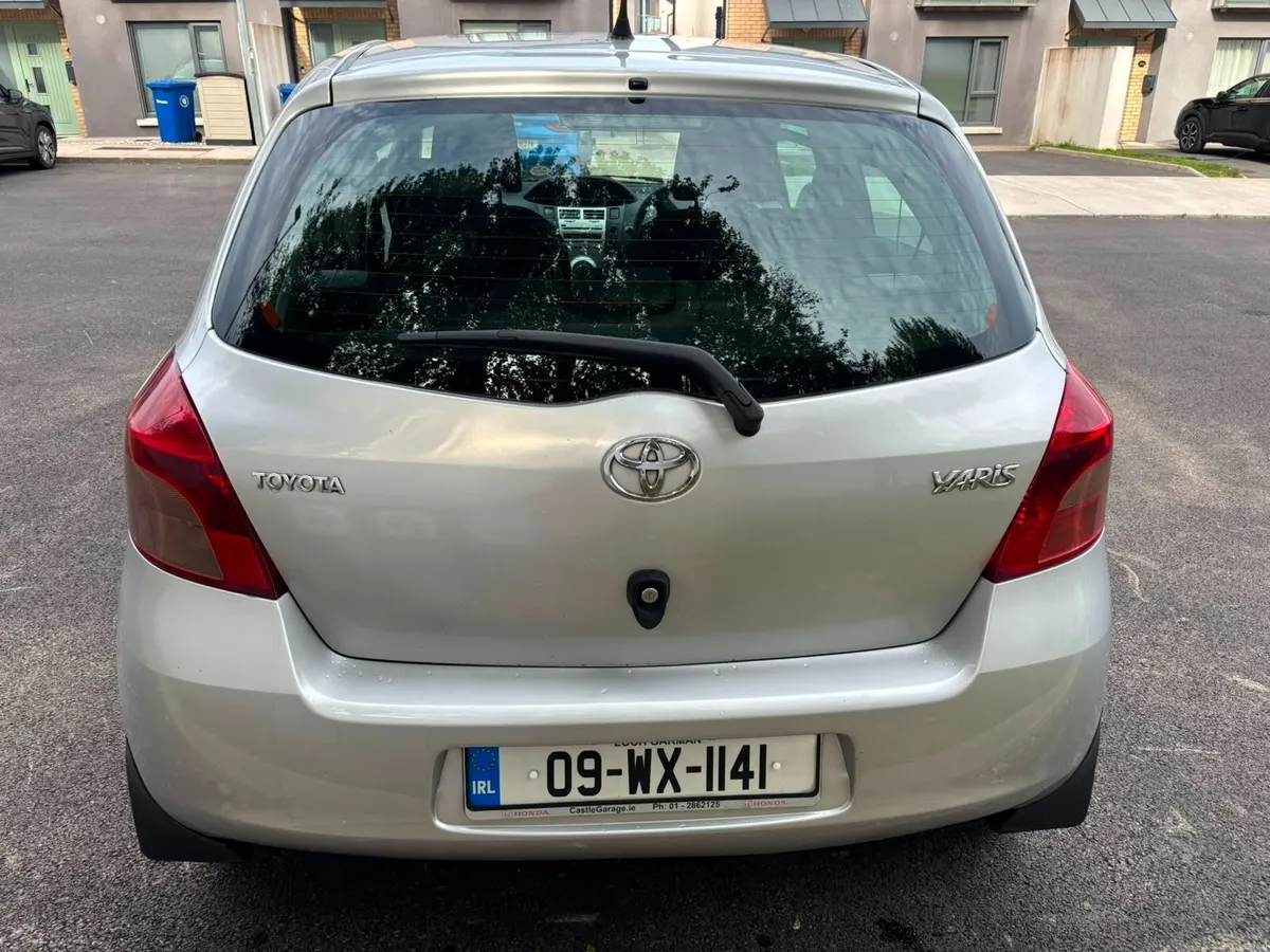 Toyota Yaris 2009 - Image 3