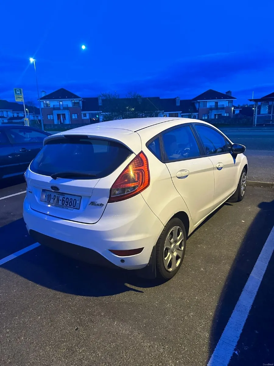 Ford Fiesta 2010 - Image 3