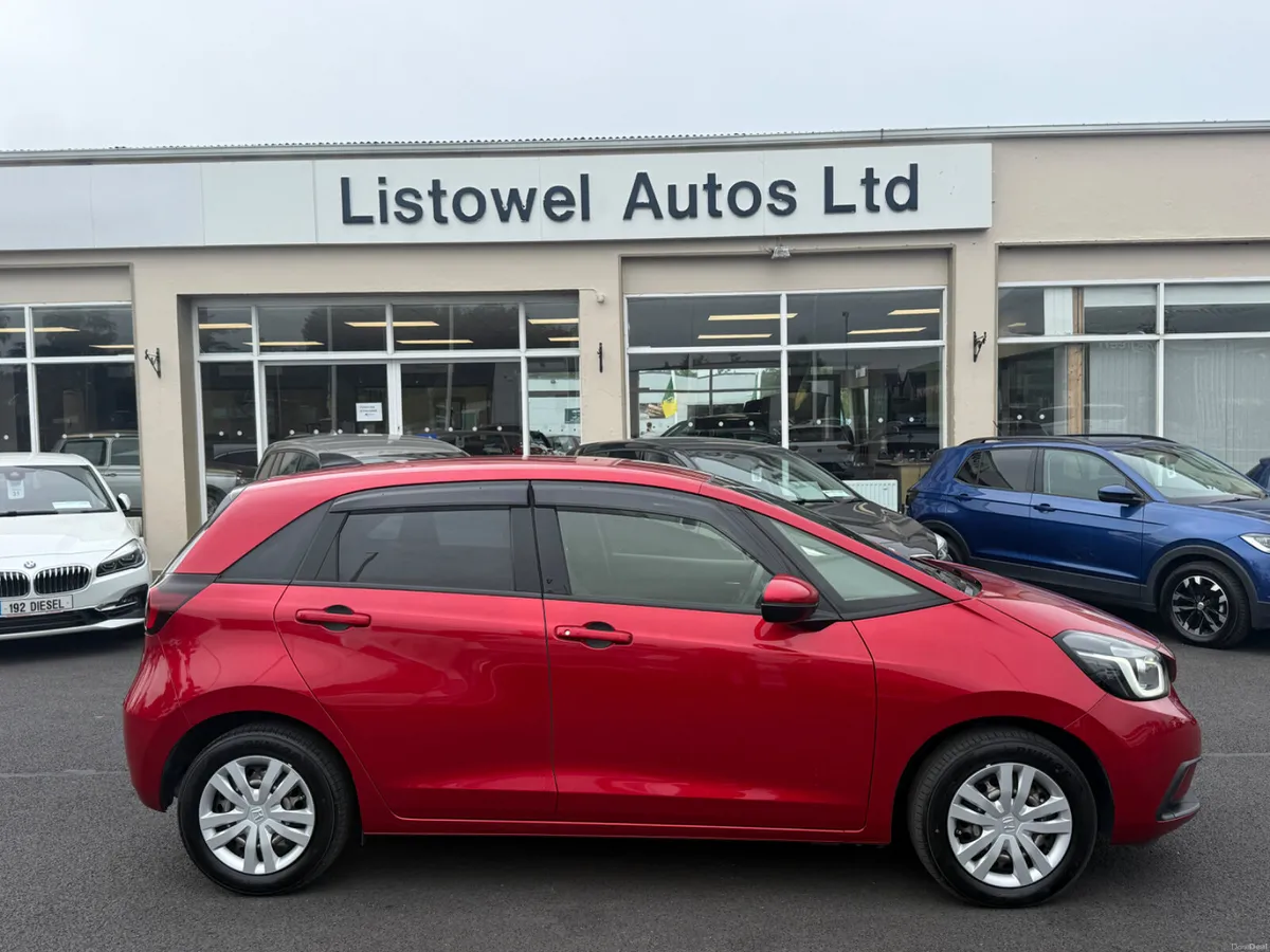 212 HONDA FIT 1.5 PETROL HYBRID HOME  AUTOMATIC - Image 1