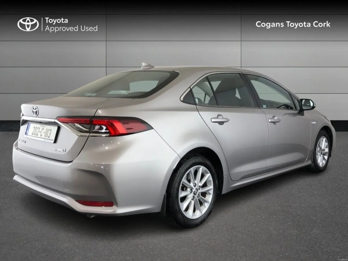 Toyota Corolla COROLLA HYBRID LUNA SAL - Image 2