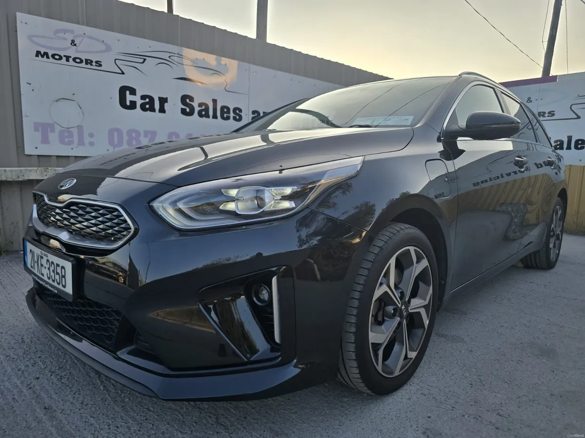211 Kia Ceed 1.6 GDI PHEV  Plug in Hybrid  SW - Image 3