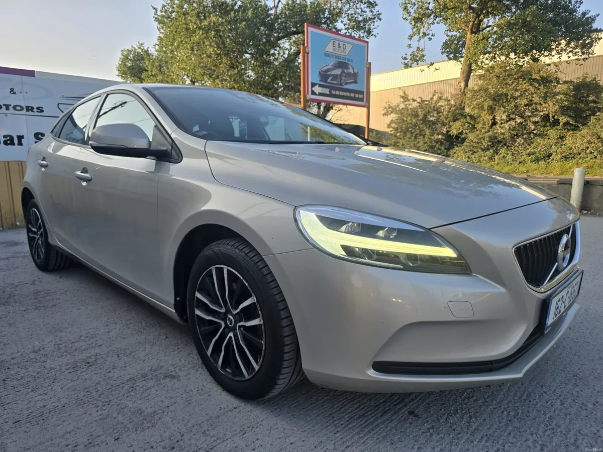 162 Volvo V40 2.0D D2 (120hp) Momentum Ed - Image 3