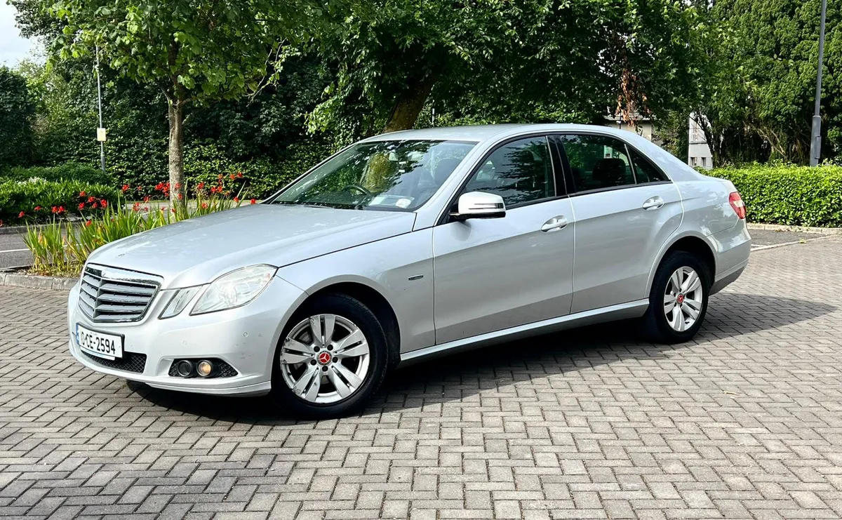 Mercedes-Benz E200 2010 Automatic new nct 3/27 - Image 3