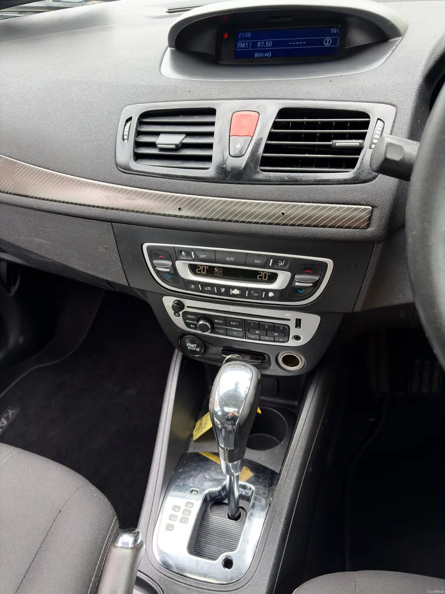 Renault Fluence 2015 Automatic - Image 5