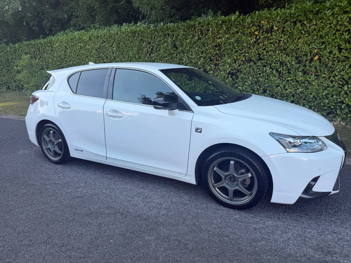 2015 Lexus CT 200h F Sport – Pearl White – €14,950 - Image 2