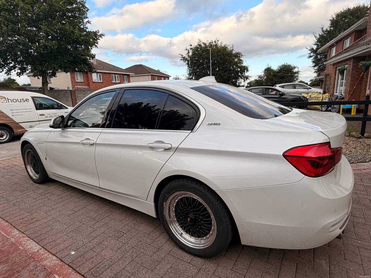 BMW 339e - Image 4