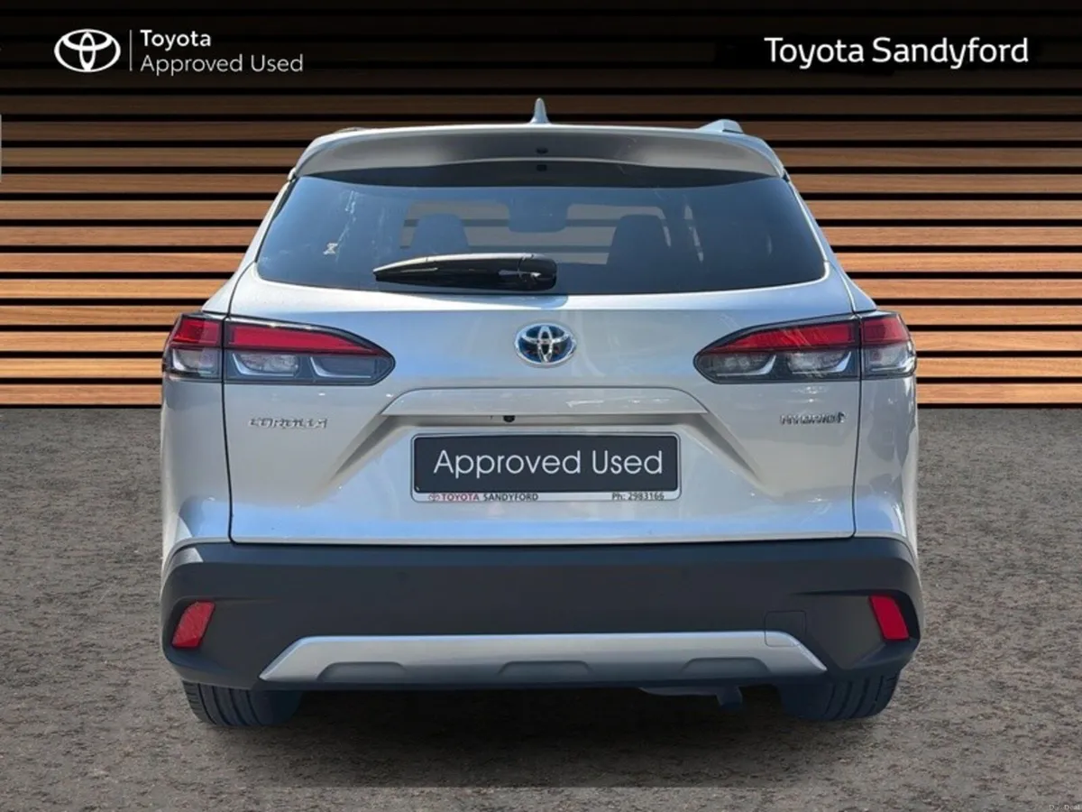 Toyota Corolla Cross 1.8 HYBRID SPORT // REAR CAME - Image 4