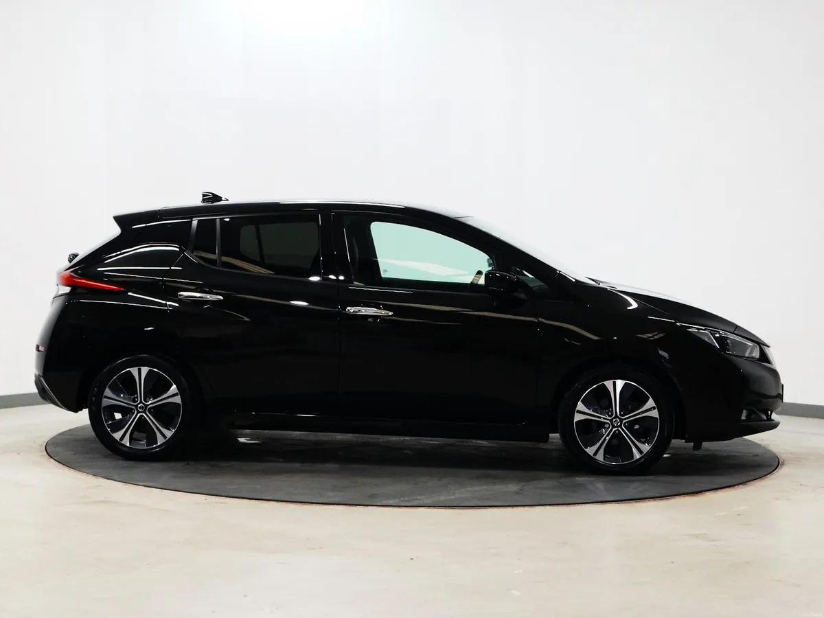*121* 2022 Nissan Leaf n-connecta - Image 3