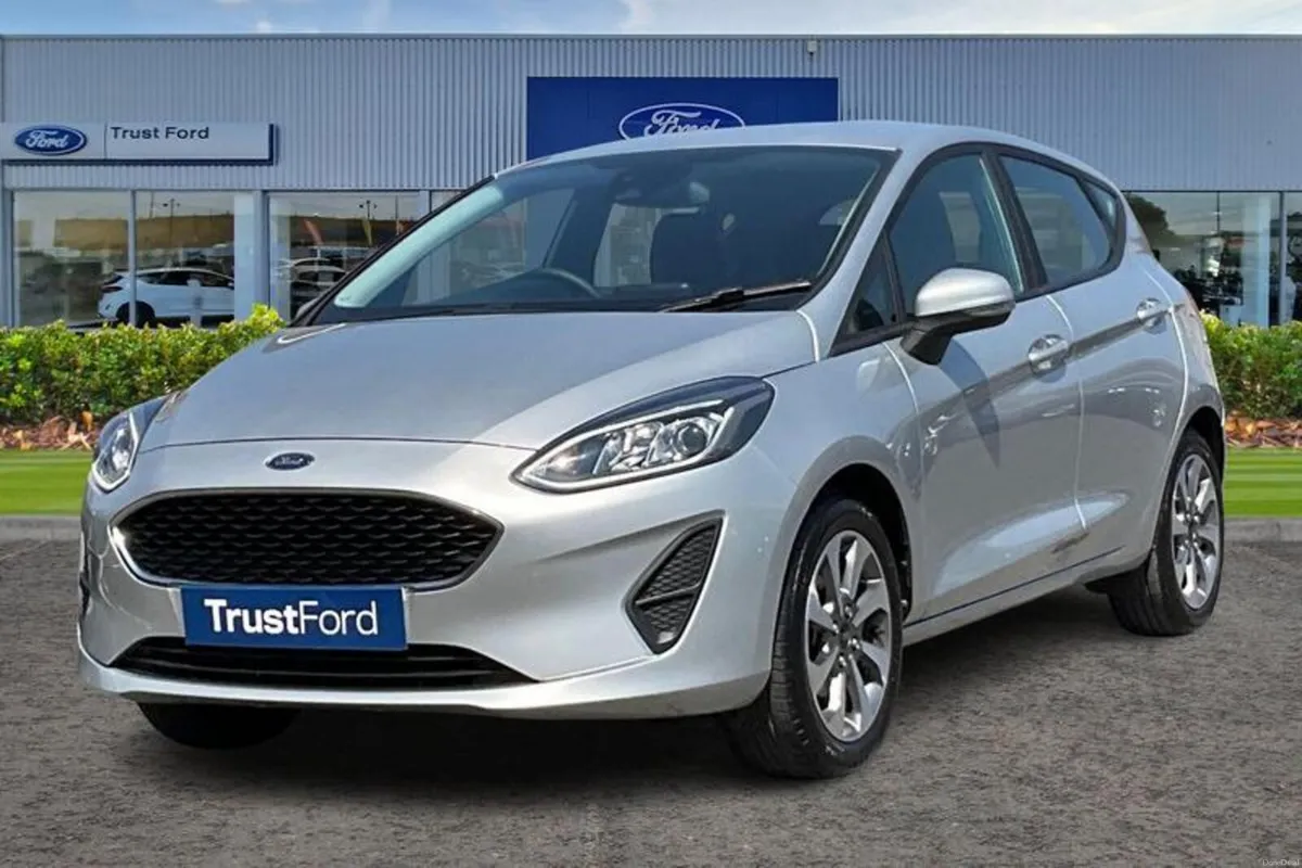 Ford Fiesta 1.1 75 Trend Navigation 5dr**SAT NAV - - Image 5