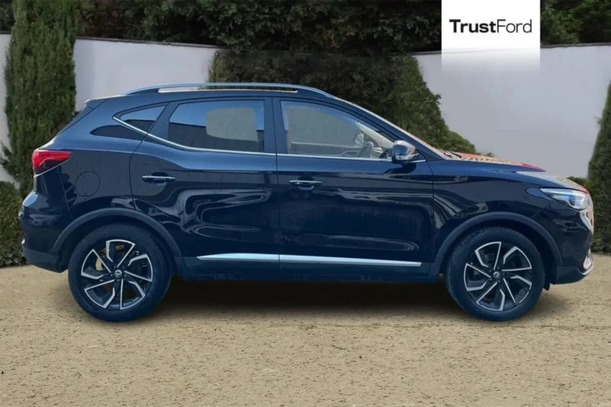 MG ZS Exclusive - Image 3