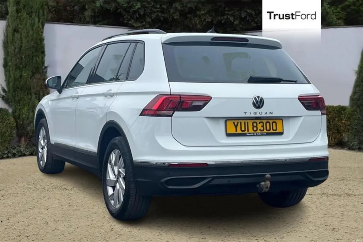 Volkswagen Tiguan Life - Image 2