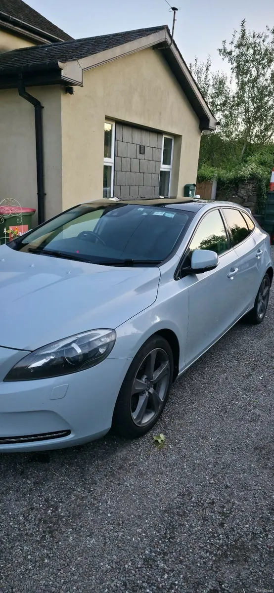 Volvo V40 2013 - Image 3
