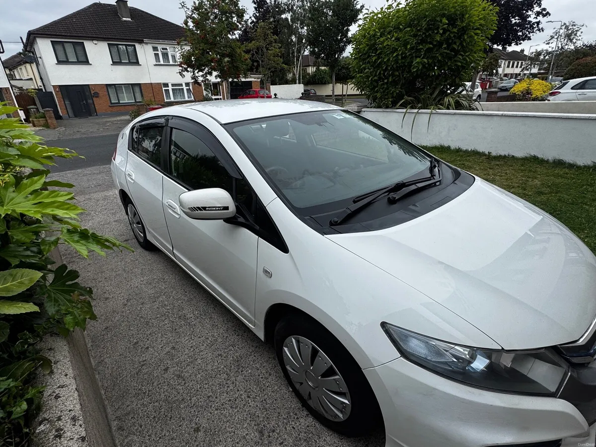 Honda Insight 2015 Automatic - Image 2