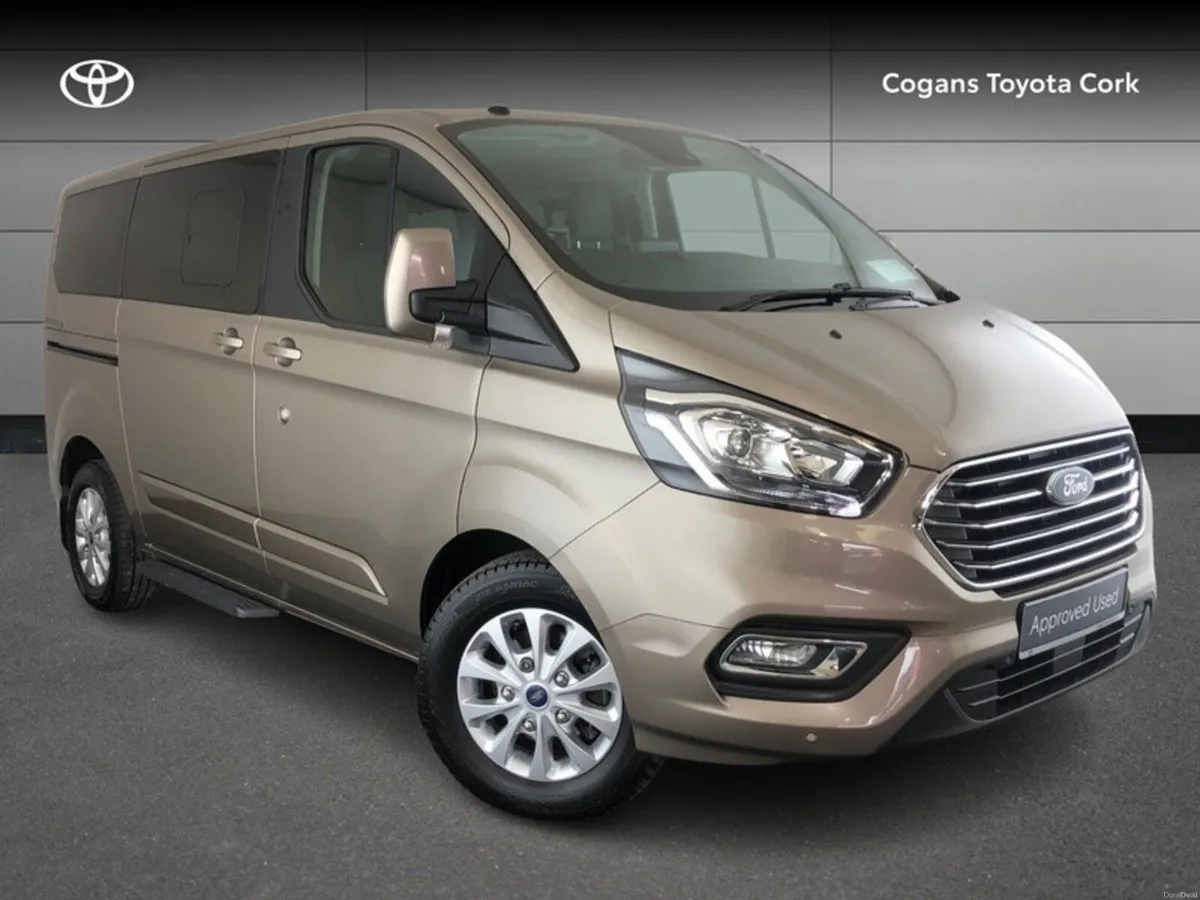 Ford Tourneo Custom 320 Titanium - Image 1