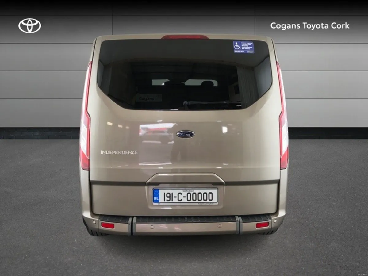 Ford Tourneo Custom 320 Titanium - Image 4