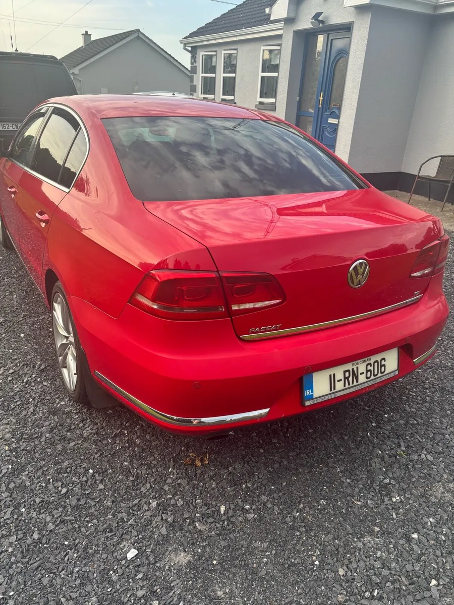 2011 1.6L Highline Passat - Image 4