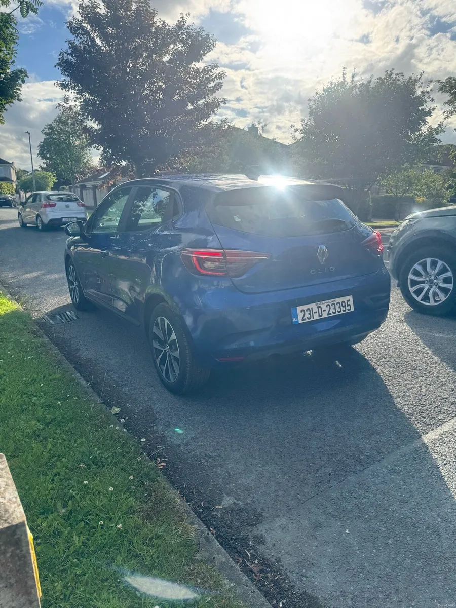 231 Renault Clio - Like new - Irish Car - 1 Owner - Image 4
