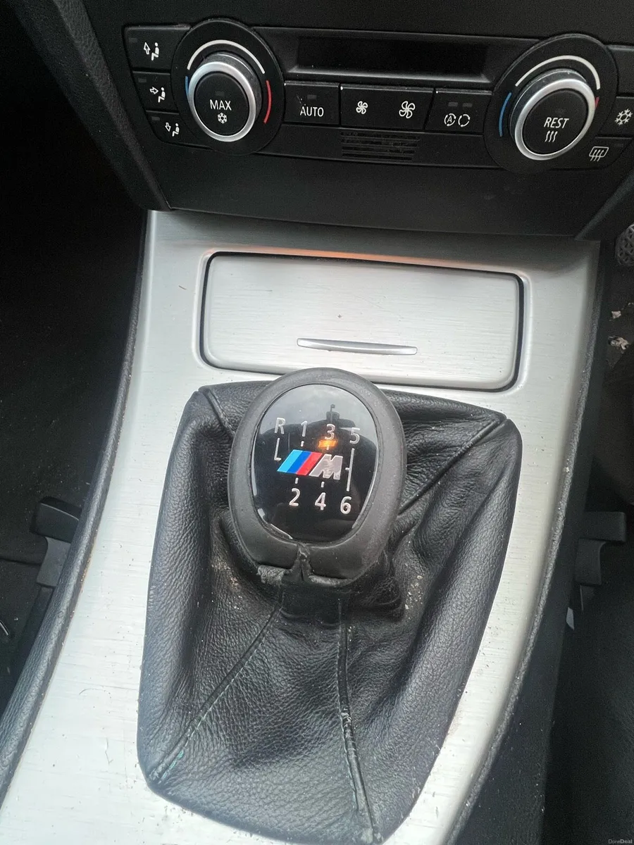 Manual BMW 320D M Sport NCT Full service history - Image 5