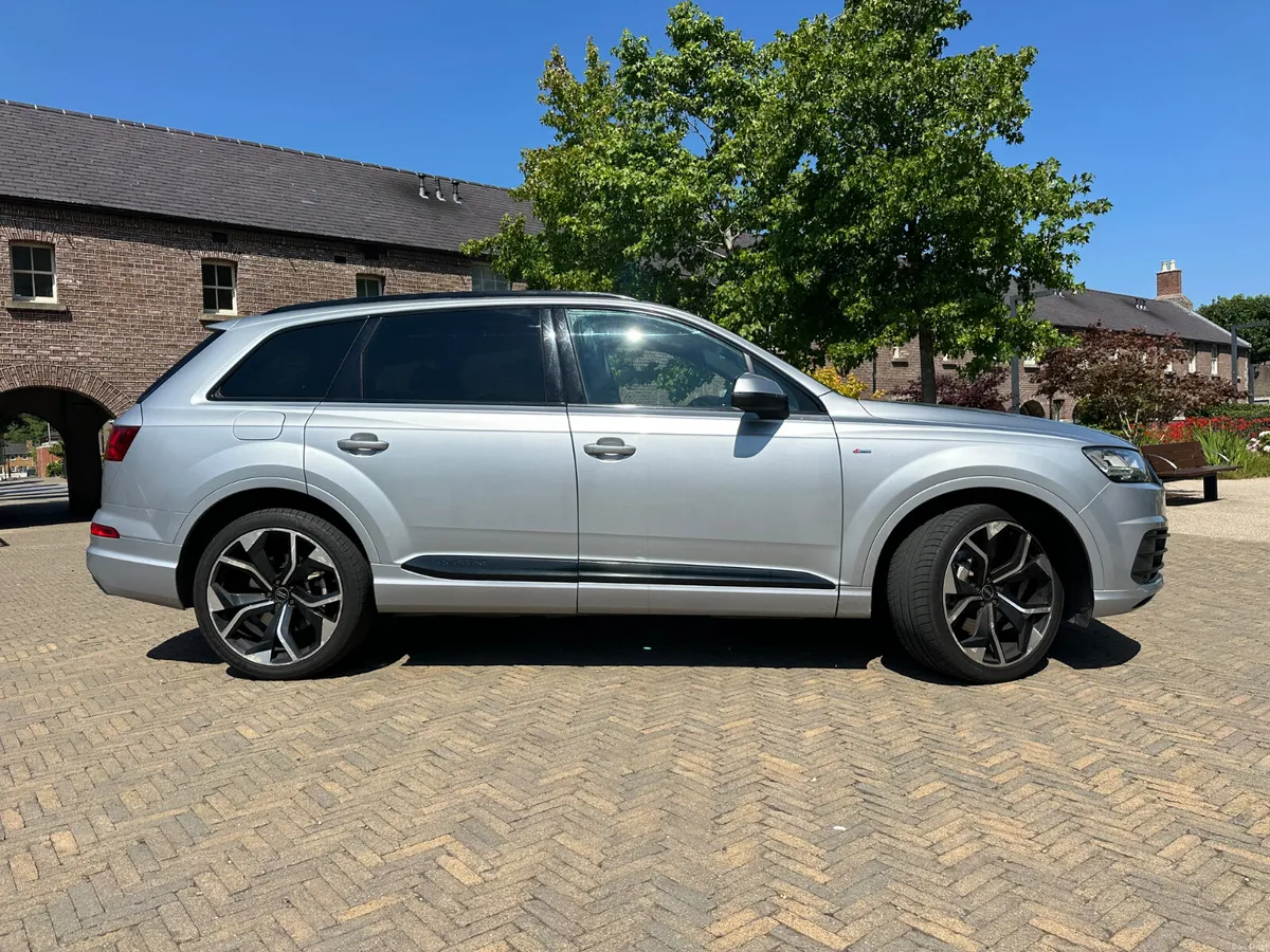 2017 Audi Q7 3.0tdi 7 Seater - Image 4