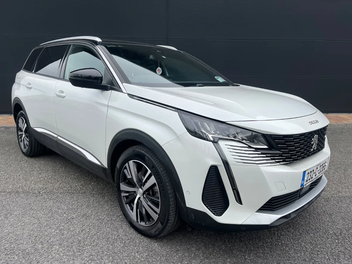 Peugeot 5008 2023 - Image 1