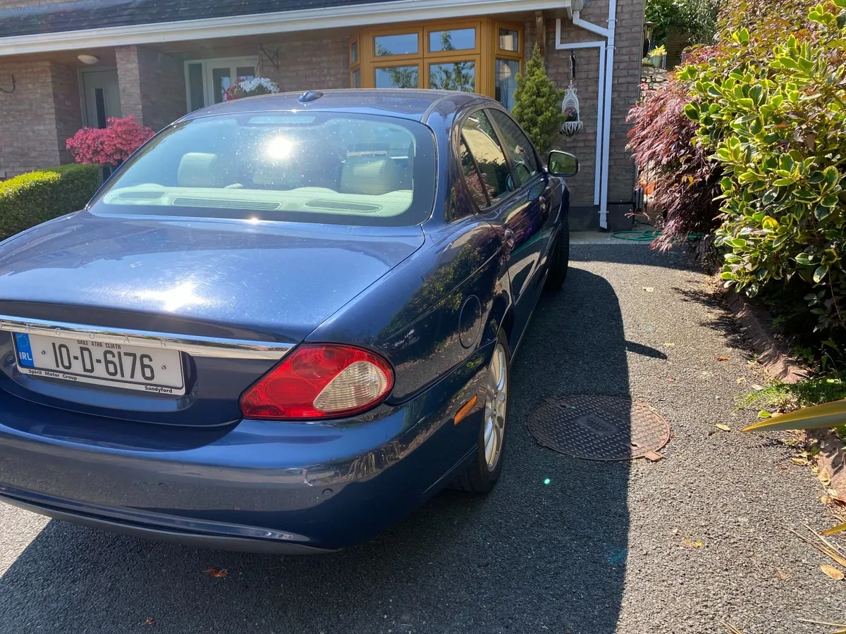 Jaguar X-Type 2010 - Image 2