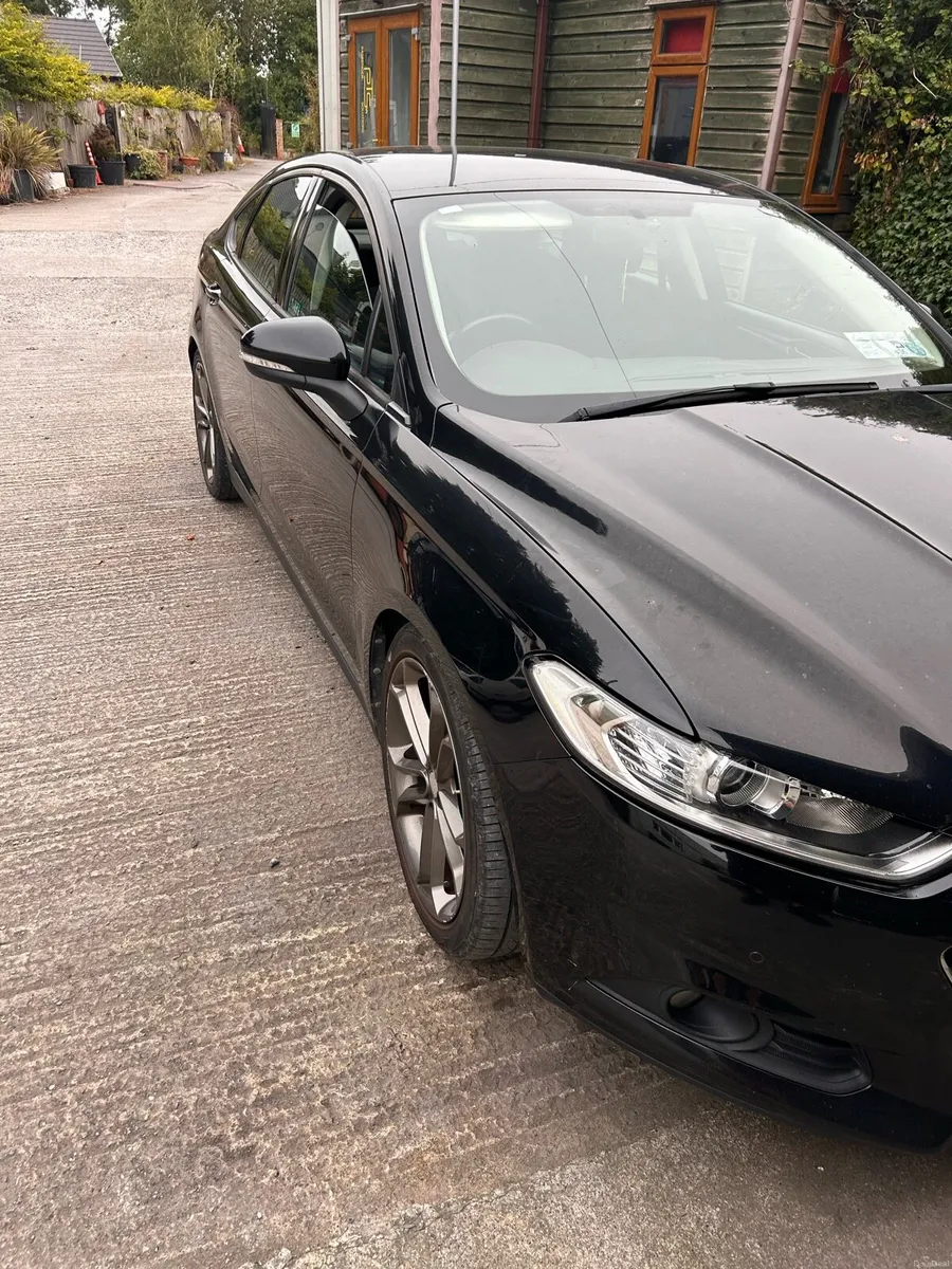 Car - Image 1