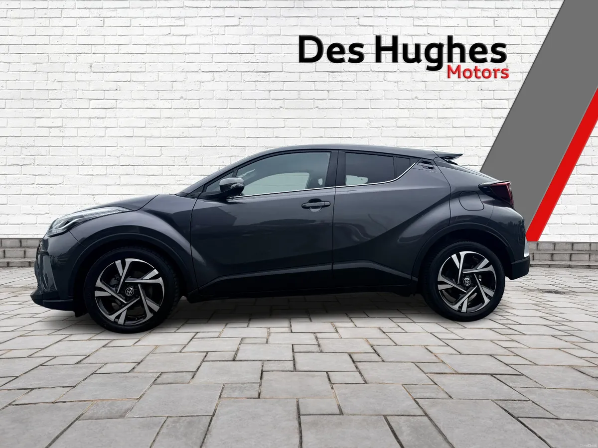 Toyota C-HR 2023 Hybrid Sport Automatic - Image 4