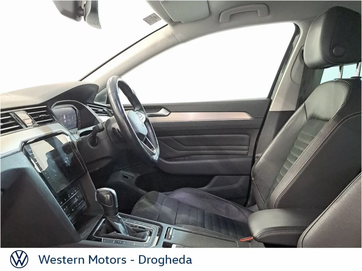 Volkswagen Passat 2.0 TDI 122HP Elegance DSG - Image 4