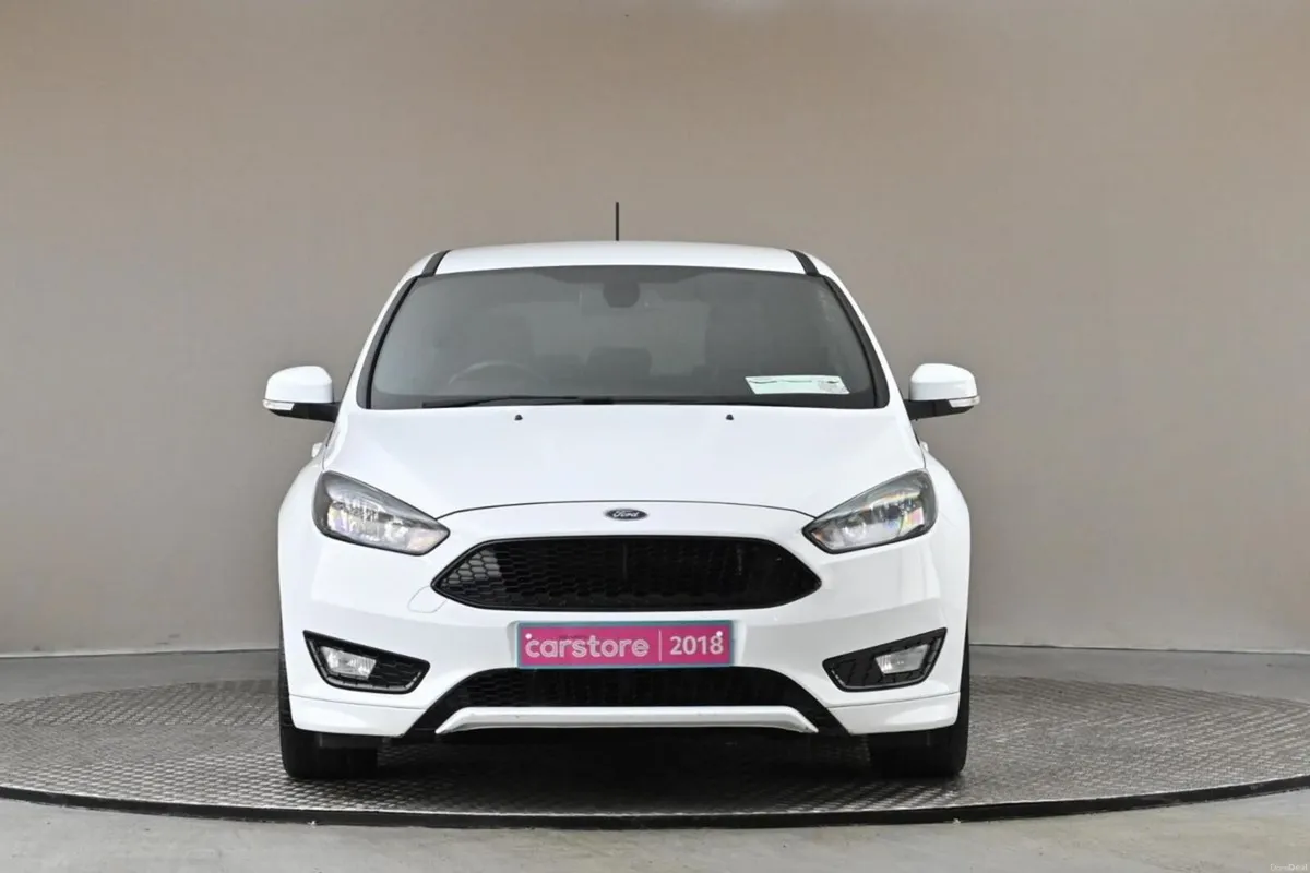 Ford Focus 1.0 ST-LINE X ECOBOOST 140BHP 6SPD - Image 2