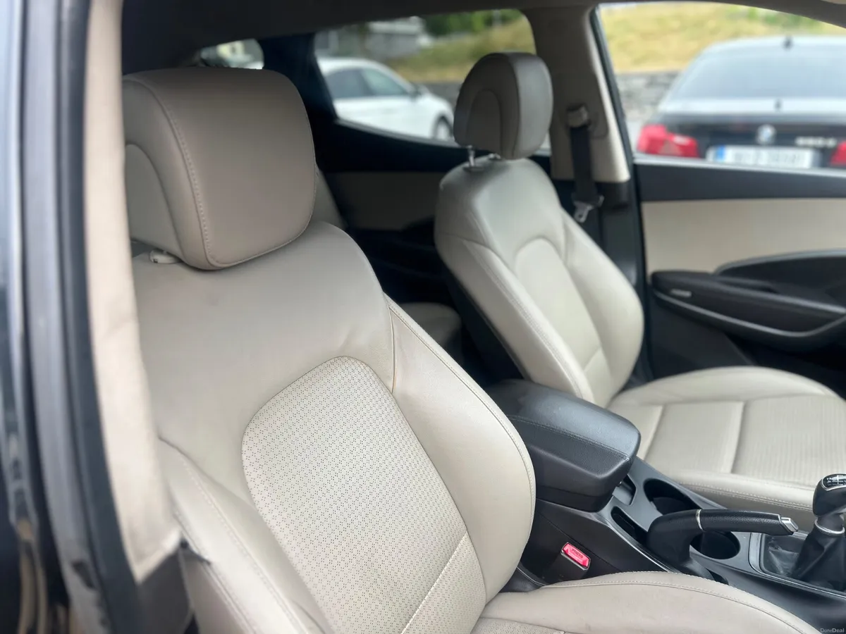 Hyundai Santa Fe executive 2.2 - Image 6