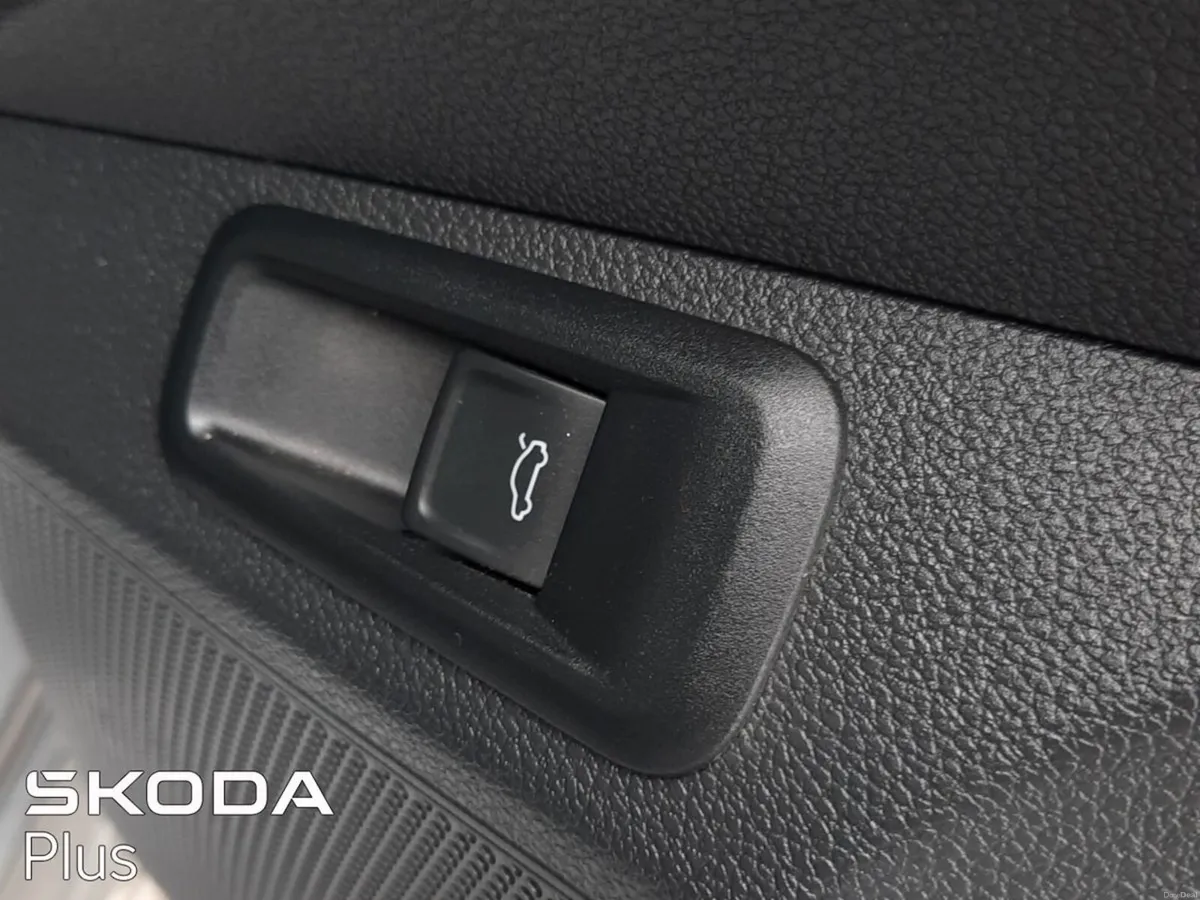 Skoda Kamiq **AUTOMATIC**SPORTS PACK**STYLE 1.0 TS - Image 5